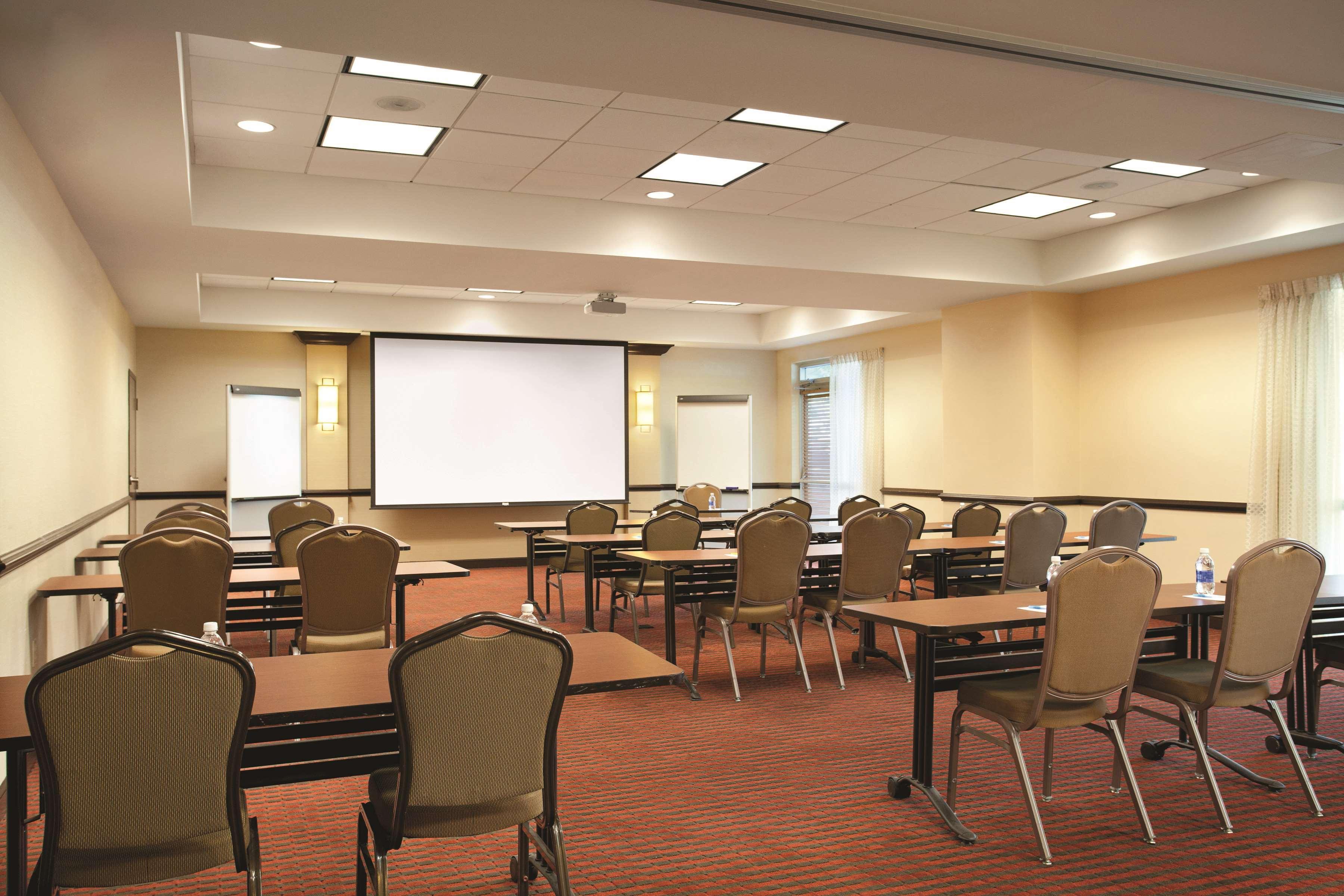 Hyatt Place Dallas/Garland/Richardson Екстериор снимка