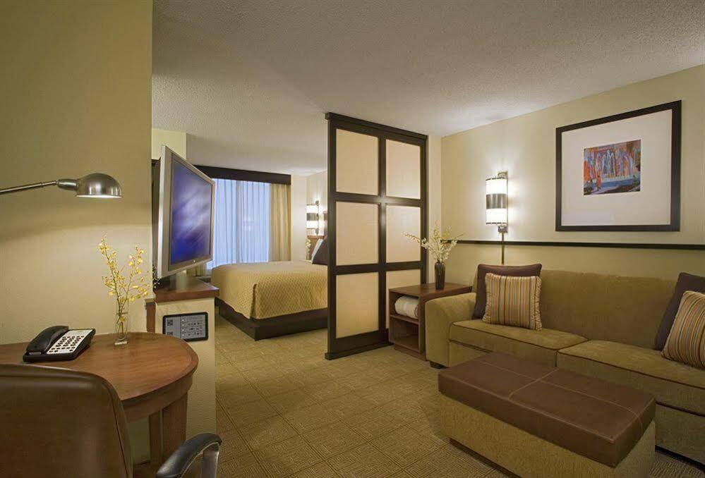 Hyatt Place Dallas/Garland/Richardson Екстериор снимка